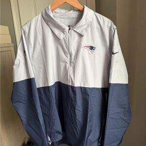 Nike Men's New England Patriots Windbreaker